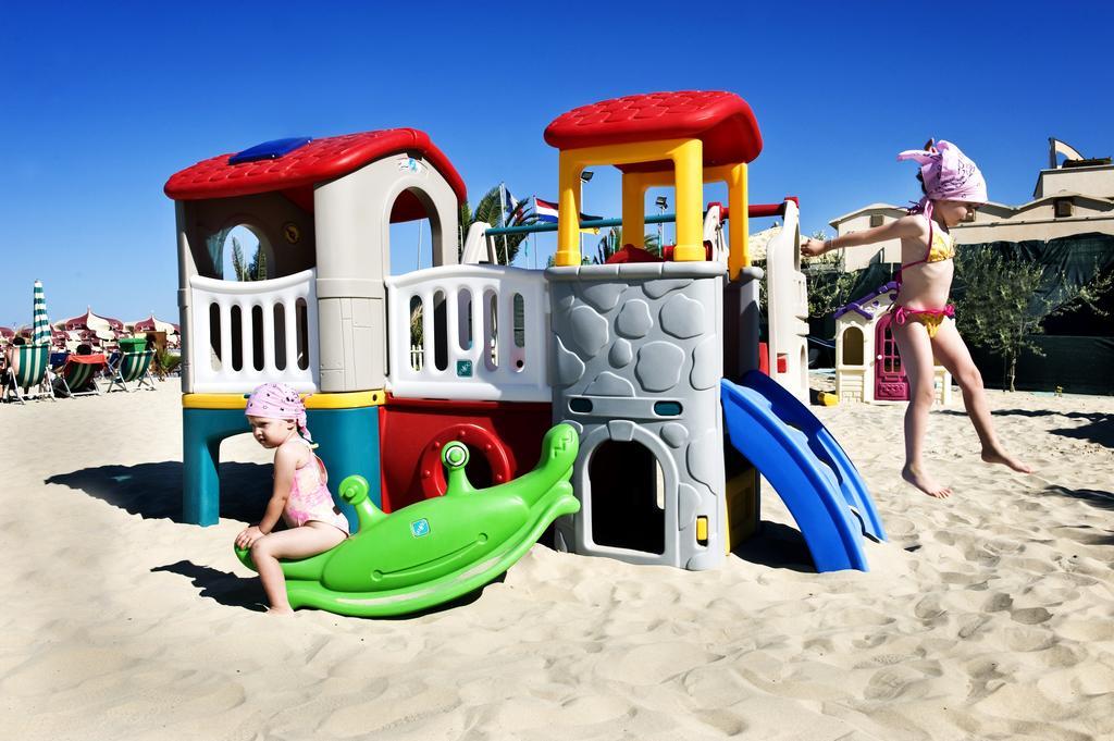 Grand Hotel Excelsior San Benedetto del Tronto Bagian luar foto