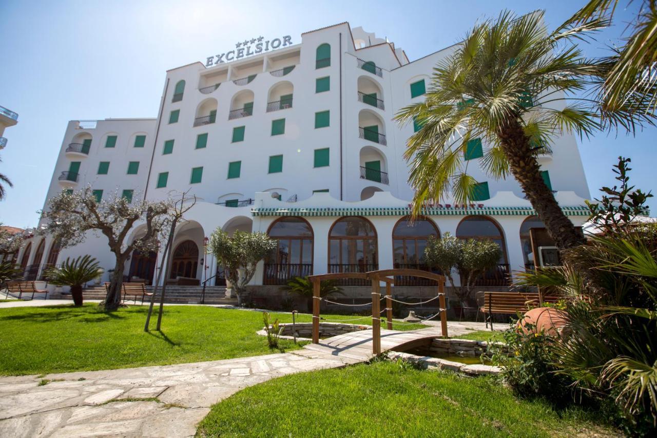 Grand Hotel Excelsior San Benedetto del Tronto Bagian luar foto