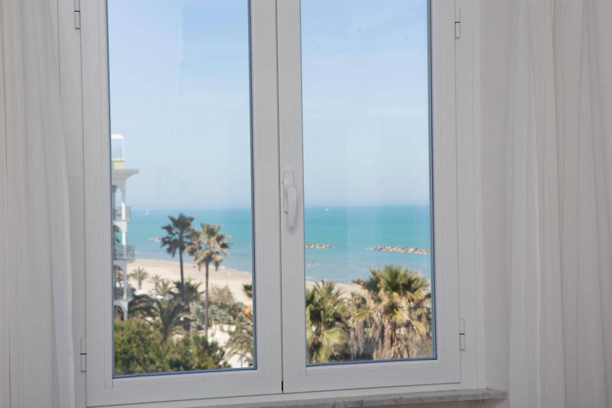 Grand Hotel Excelsior San Benedetto del Tronto Bagian luar foto