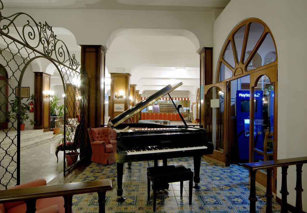 Grand Hotel Excelsior San Benedetto del Tronto Bagian luar foto
