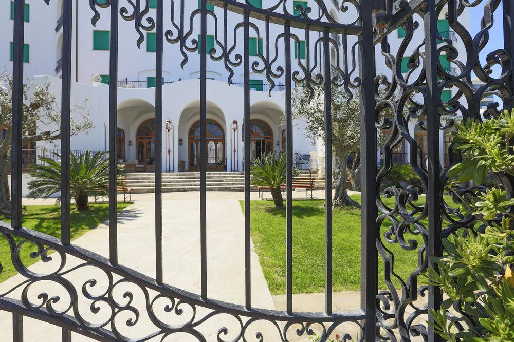 Grand Hotel Excelsior San Benedetto del Tronto Bagian luar foto
