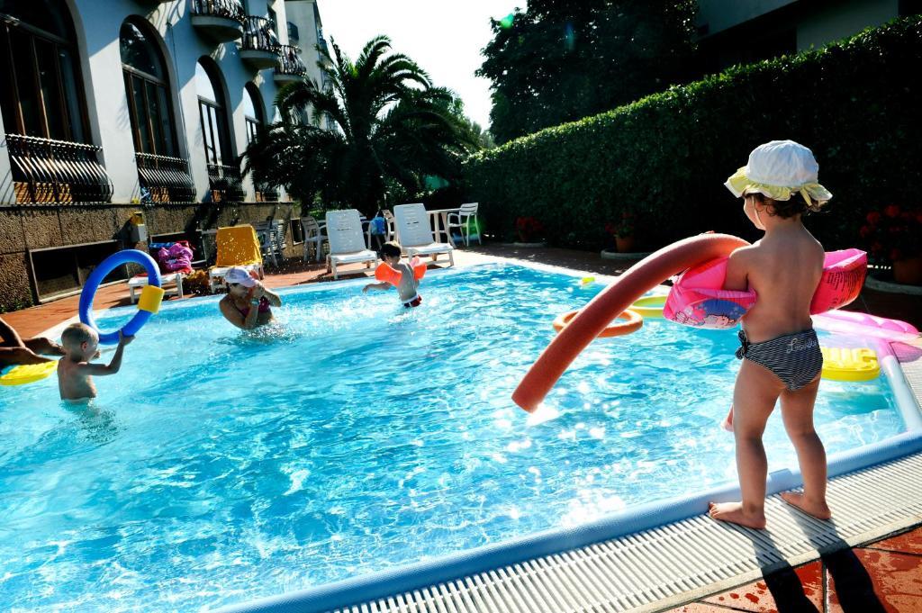 Grand Hotel Excelsior San Benedetto del Tronto Bagian luar foto