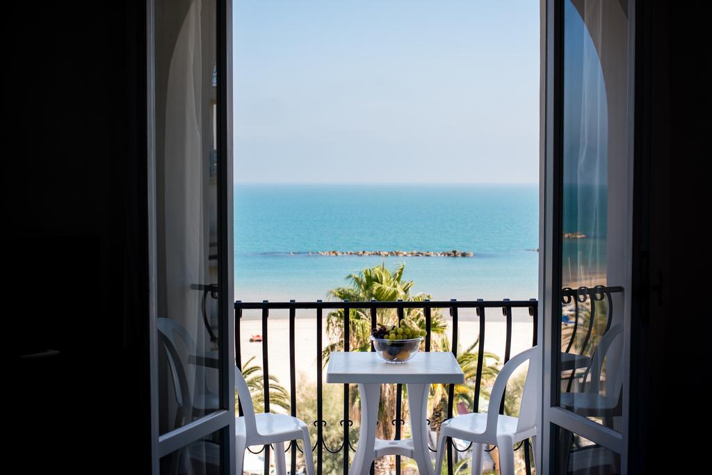 Grand Hotel Excelsior San Benedetto del Tronto Bagian luar foto