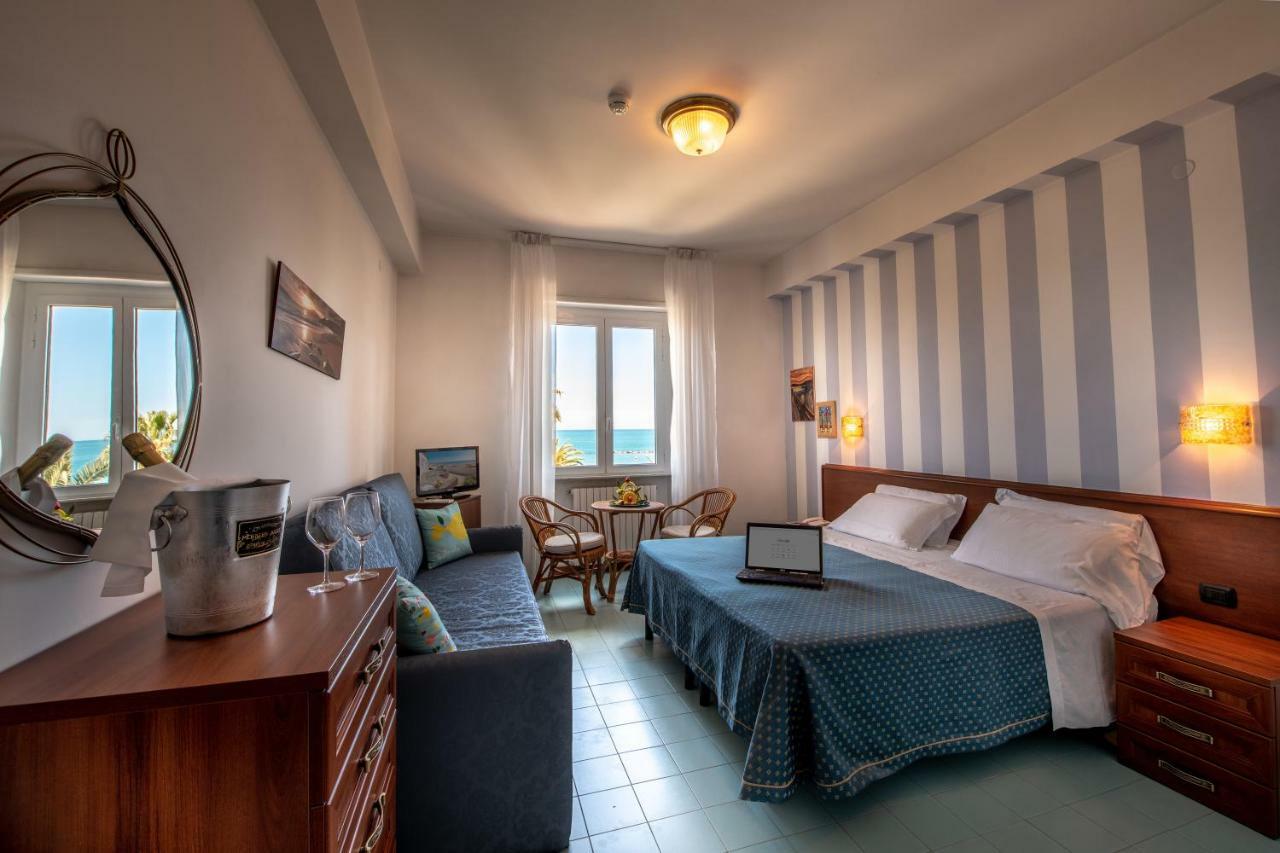 Grand Hotel Excelsior San Benedetto del Tronto Bagian luar foto