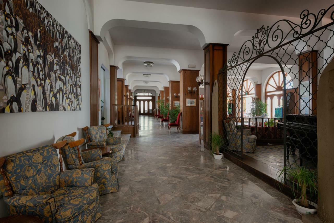 Grand Hotel Excelsior San Benedetto del Tronto Bagian luar foto
