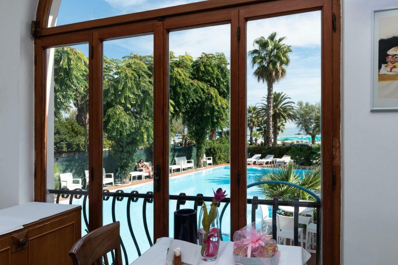 Grand Hotel Excelsior San Benedetto del Tronto Bagian luar foto