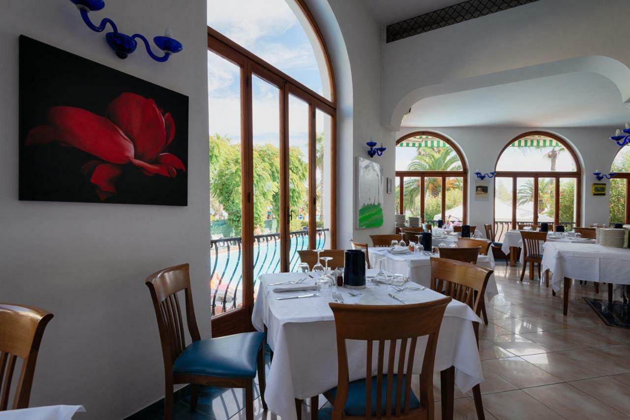 Grand Hotel Excelsior San Benedetto del Tronto Bagian luar foto